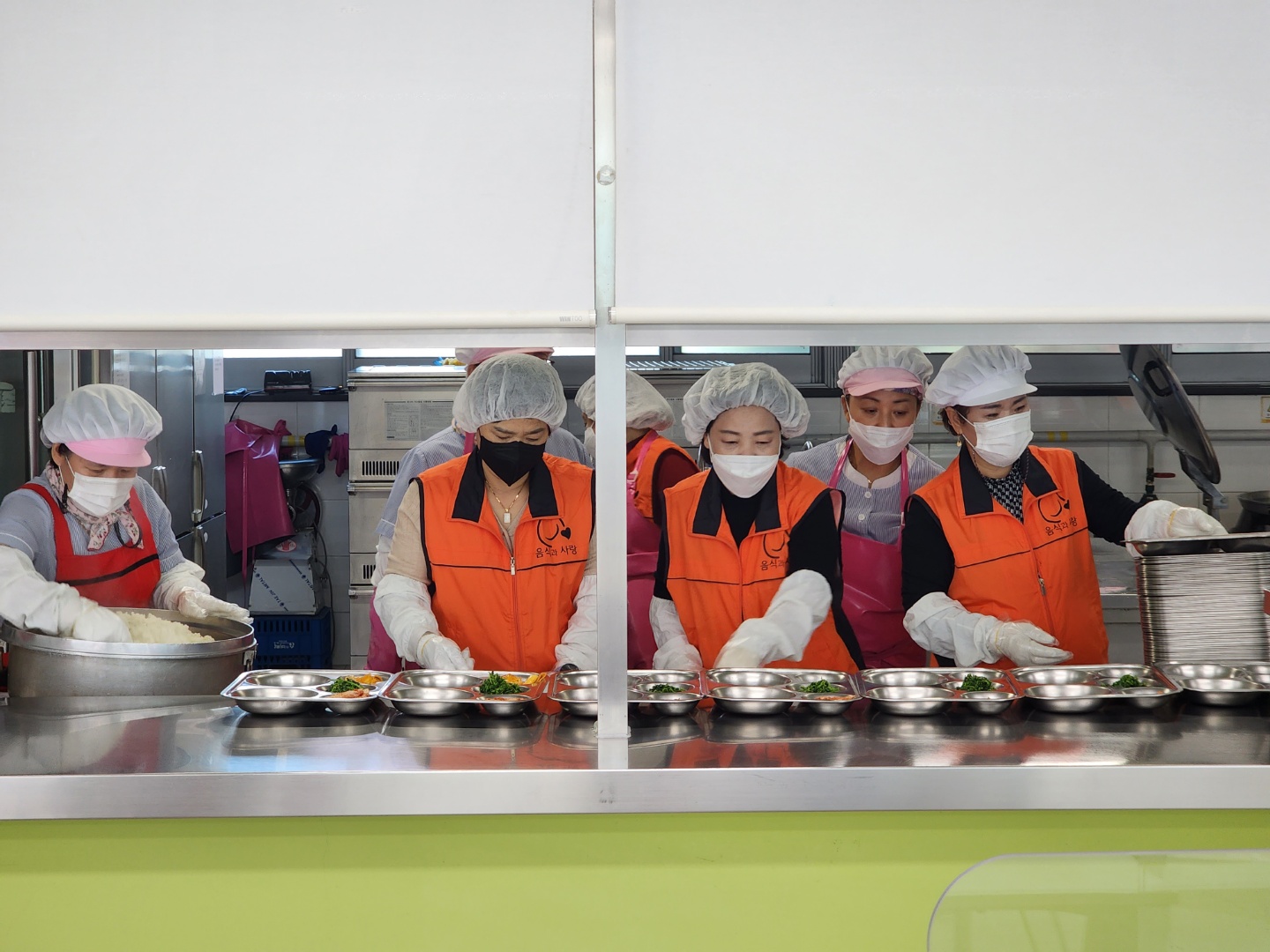 사단법인 한국외식업중앙회 대구광역시지회 서구지부 봉사활동(10.12.)